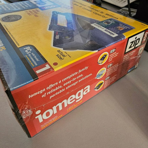 Iomega Zip 250 External Parallel Port Drive and 4 Pack Zip Disks brand new