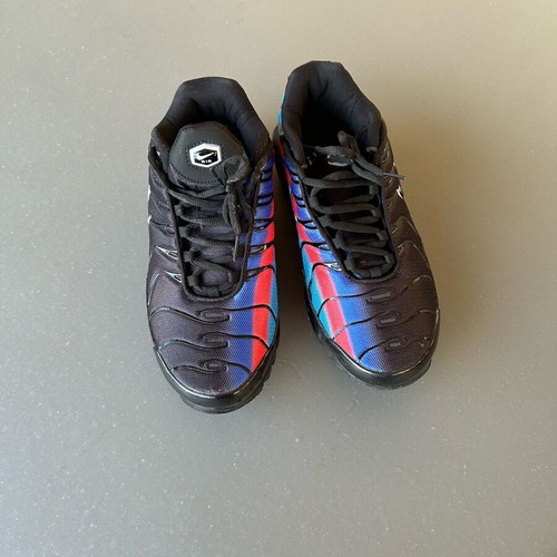 Nike Tn Air athletic shoes new, size 42, black