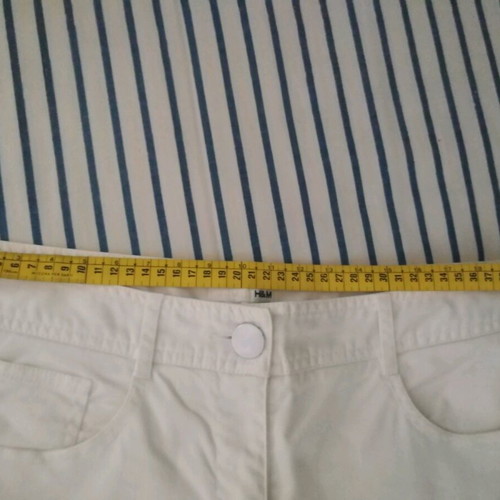 H&M white pants like new, slim straight fit