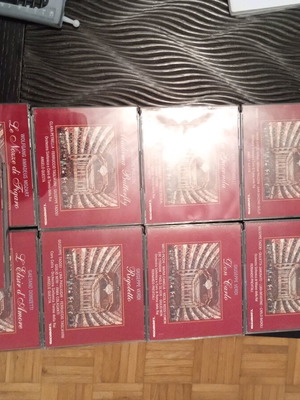 Opera collection 11 double CDs like new, classical