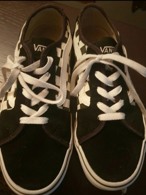 Πωλούνται Vans Old Skool – Checkered Black/White (Νο 37)