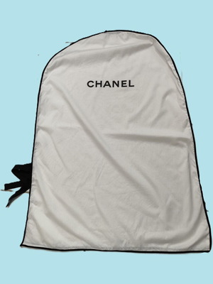 Chanel θήκη αποθήκευσης και μεταφοράς ρούχων