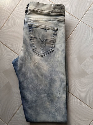 Diesel blue jeans size M, new