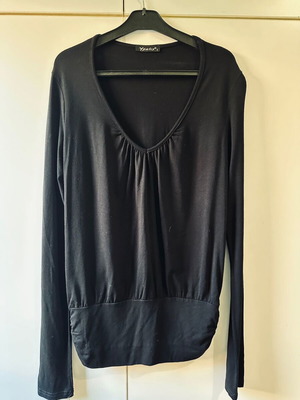 Ysatis Archive Black Blouson Top V-Neck with Shirring like new