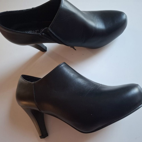 Ankle boots new, black, size 41, Spanish brand Maripaz