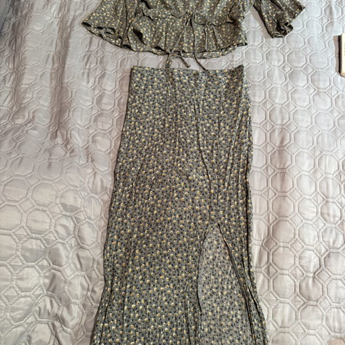 24 Colours Romantic Set like new, midi skirt and wrap blouse