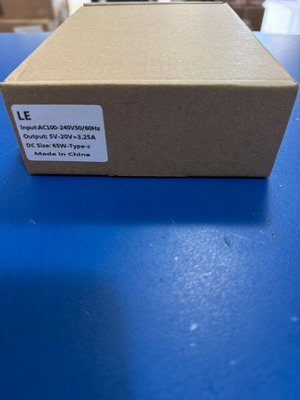 ZM-65W USB-C Universal Φορτιστής Laptop 65W Καινούργιος στο κουτί