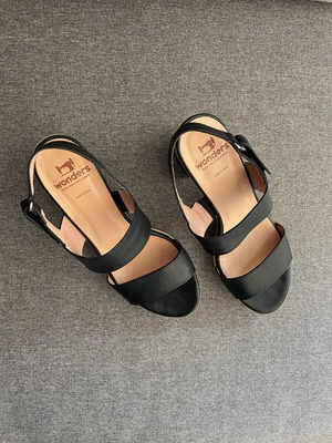 Wonders high leather sandals like new, size 39, black