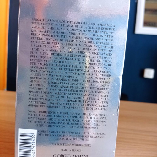 Acqua di Giò Essenza Eau de Toilette 200 ml like new