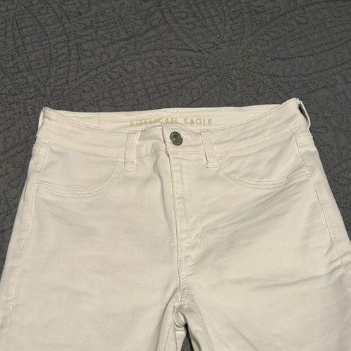 American Eagle white shorts like new, size 38-40