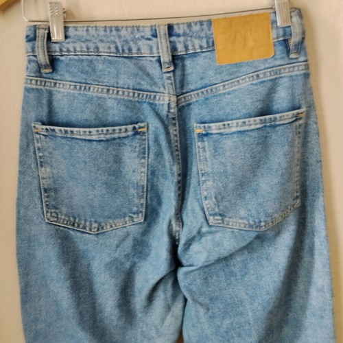 Zara jeans small, like new, blue