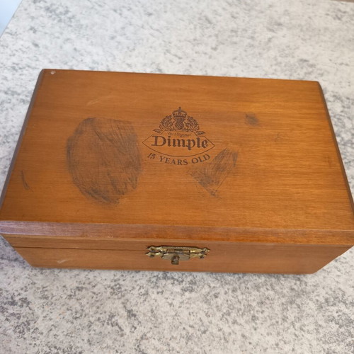 Dimple 15 Years Old vintage wooden case