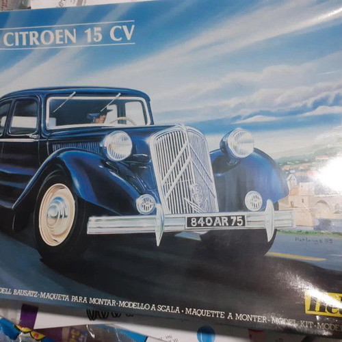 Citroen 15cv 1:24 model car new sealed