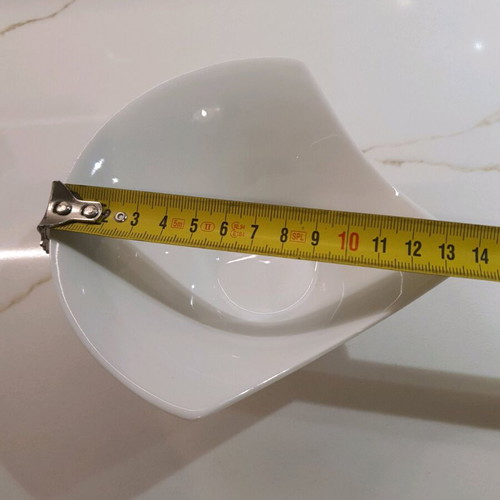 Salad/Sauce Plate angular unused