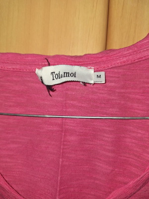 Toi&Moi fuchsia blouse like new, size M