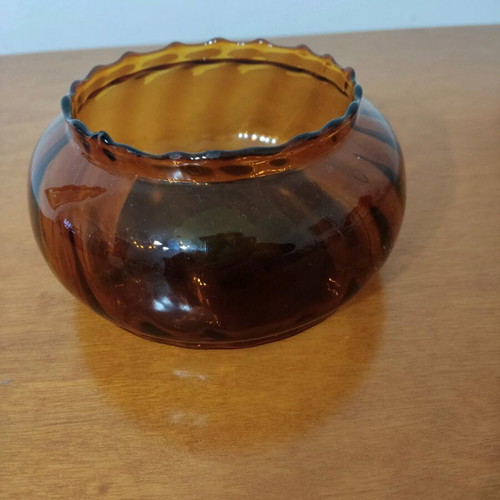 Honey glass bowl-ashtray from the 80s like new