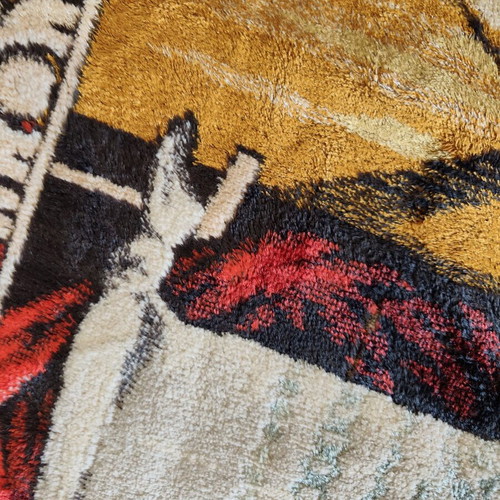 Vintage velvet wall tapestry used, 165 x 125 cm