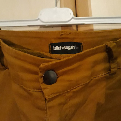 Mustard pants fullah sugah worn once, fitted