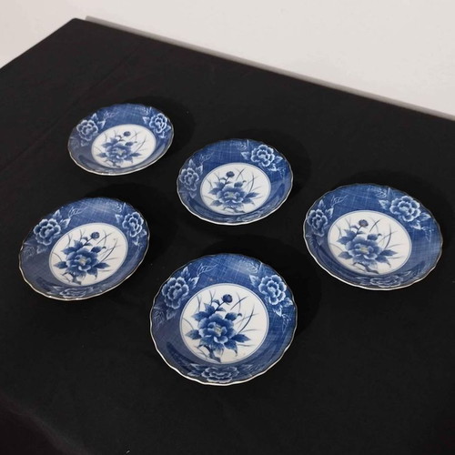 Porcelain dessert plates used, diameter 16cm