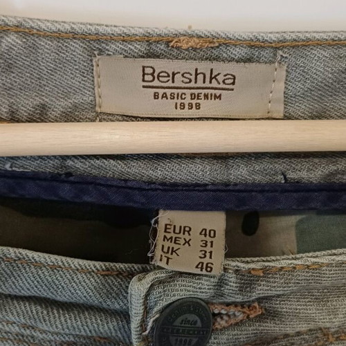 Bershka men's denim shorts used, size 40, beige