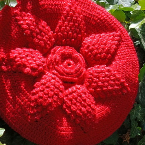 Handmade pillows pair, pure virgin wool, 38 cm diameter
