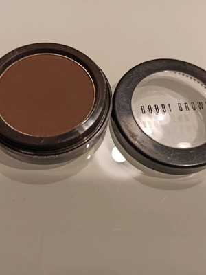 Bobbi Brown Matte Eyeshadow Rich Brown 3.2 gr like new