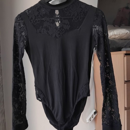 Black long-sleeve bodysuit with lace La Soie