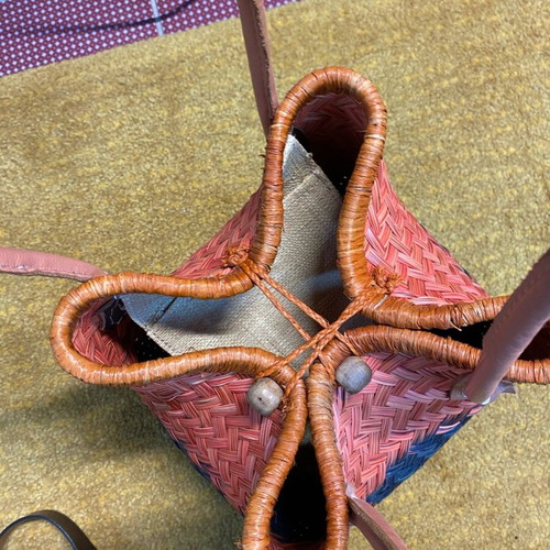 Shoulder bag like new, handmade, imported