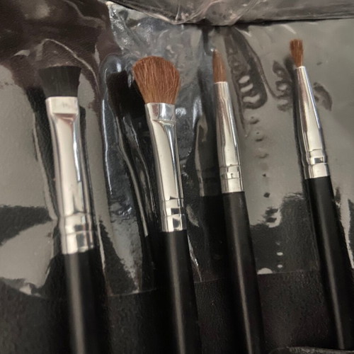 Max Factor leather case with brushes like new