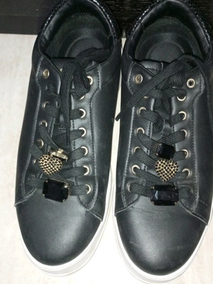 Women's shoes size 38 like new, black and white