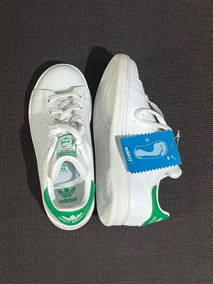 Adidas Stan Smith Kids καινούργια, μέγεθος 33.5, άσπρο/πράσινο