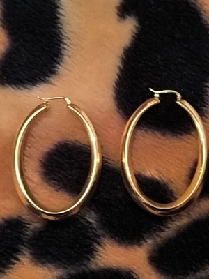 Gold 585 Oval Hoop Earrings like new with Modern Design