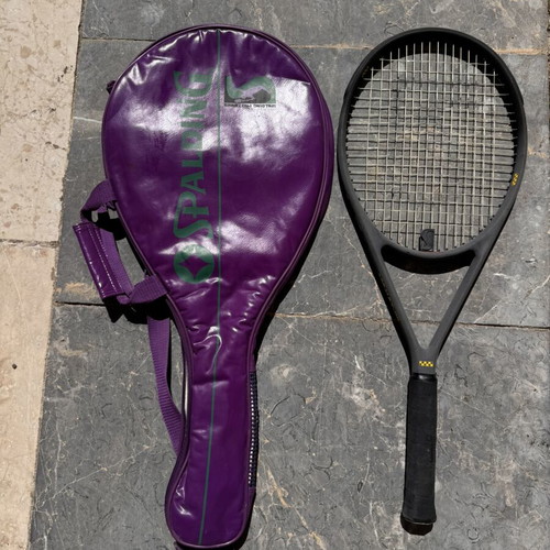 Spalding Graphite Tennis Racket with Original Case like new