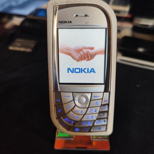 Nokia 7610 mobile phone with memory card, white