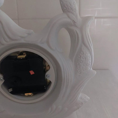 Porcelain table clock with birds and gold leaf new