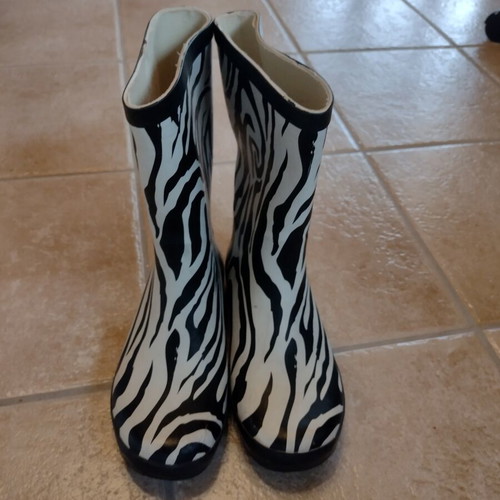 Children's rain boots size 35 used