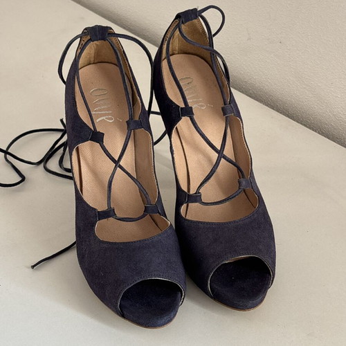 Ovye by Cristina Lucchi blue pumps size 38 like new