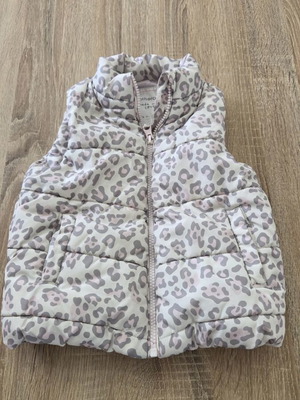 Sleeveless jacket for girl 3 years like new