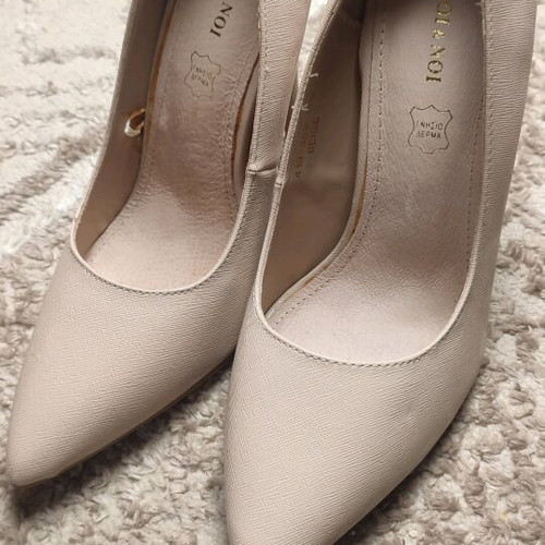 Voi & Noi Nude Pumps New Size 38 with Box