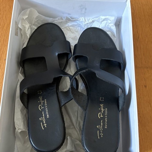 Leather platform sandals black size 37.5, like new, handmade