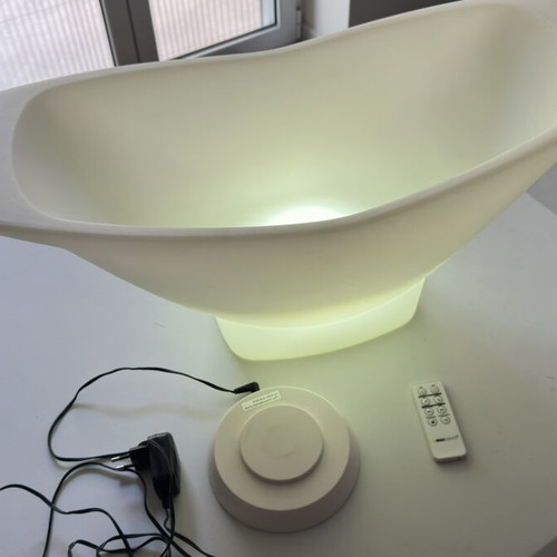 Rgb illuminated champagne bucket like new with remote and charging base