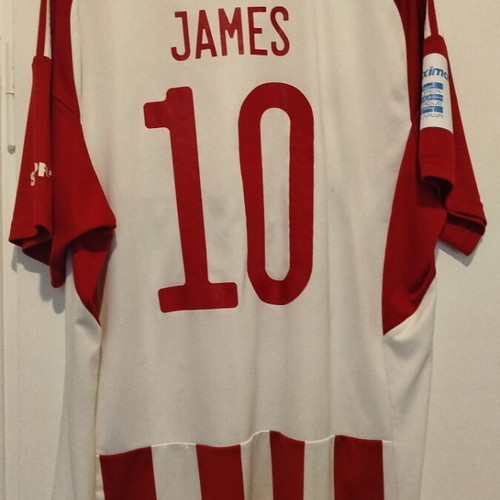 Olympiacos James Rodriguez football jersey, size XL, championship patch