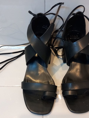 Πέδιλα M&S Collection μεταχειρισμένα, μέγεθος 39, μαύρα με κορδόνια