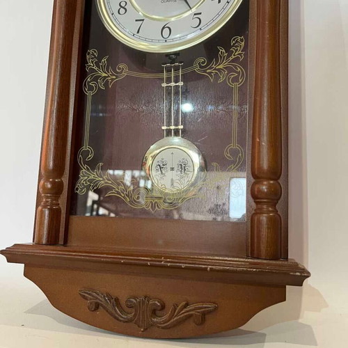 Vintage Citron wall clock pendulum used, analog