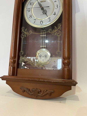 Vintage Citron wall clock pendulum used, analog