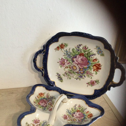 Decorative plates like new, old arts decades