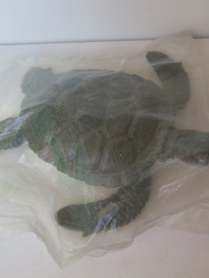 AAA Sea Turtle Animal Figurine new, sealed