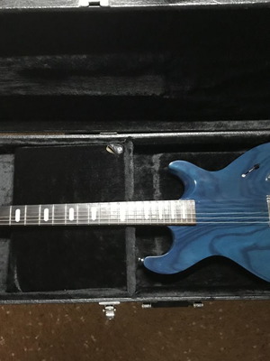 Line 6 Variax 700 blue μεταχειρισμένο ηλεκτρική κιθάρα
