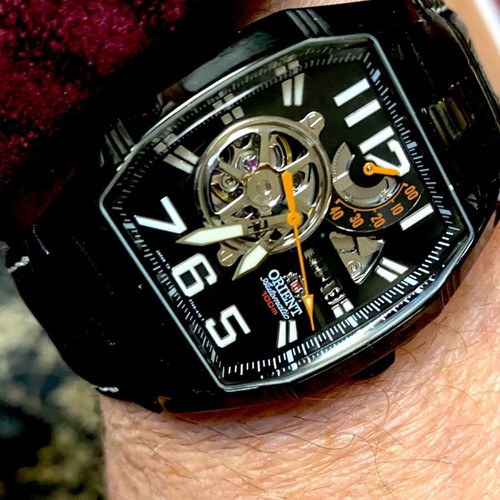 Orient automatic watch like new with waterproof sapphire crystal