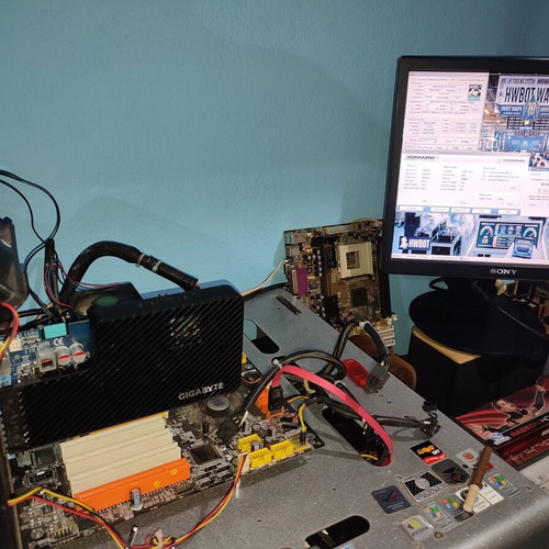 Nvidia GeForce 8600GT 512MB PCI-e Gigabyte graphics card used